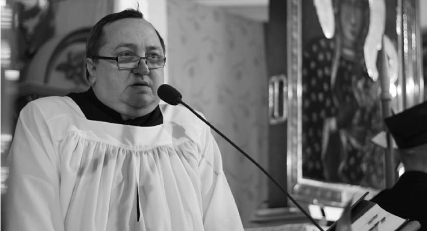 Ks. Jan Augustynowicz w czasie nawiedzenia obrazu Matki Bożej Częstochowskiej w marcu ubiegłego roku w parafii św. Jana Chrzciciela w Rębowie